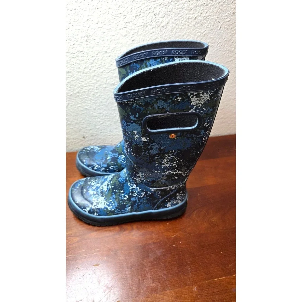 Bogs Youth 3 Waterproof Insulated Rain Boots Blue Camo Print Durable Rubber